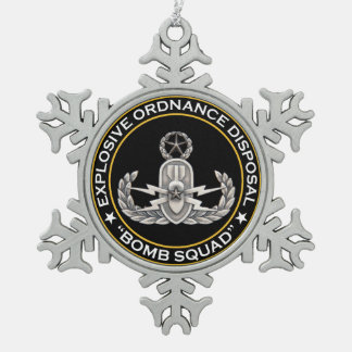 EODのマスターの爆弾処理班 スノーフレークピューターオーナメント