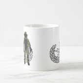 EODの爆弾のスーツ コーヒーマグカップ (中央)