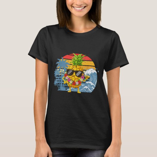 Epic Aloha Hawaiian Pineapple Sign Hawaii Shaka Tシャツ (正面)