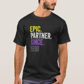 Epic Partner Since 1998 Anniversary Non Binary Pri Tシャツ (正面)