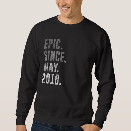 Epic Since May 2010 12th誕生日ヴィンテージ2010 スウェットシャツ (正面)