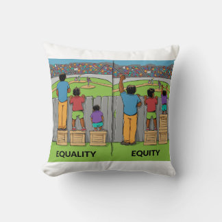 Equality vs Equity – Inspiring Social Justice  クッション