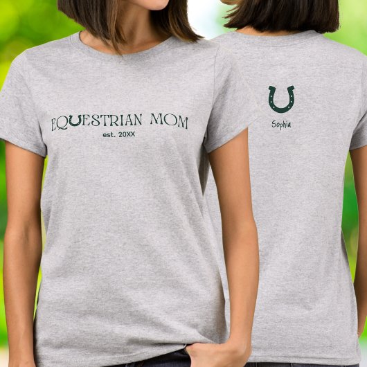 Equestrian Mom Estラインタイポグラフィ Tシャツ