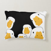 Erie Surveillance:宇宙からのGeese Monitoring アクセントクッション (裏面)