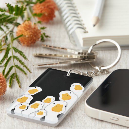 Erie Surveillance:宇宙からのGeese Monitoring キーホルダー (正面右)