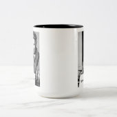 Ernie Pyleは働くことを得ます! マグ (中央)