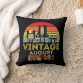EST 1981威厳があるヴィンテージ40歳の誕生日 クッション (ブランケット)
