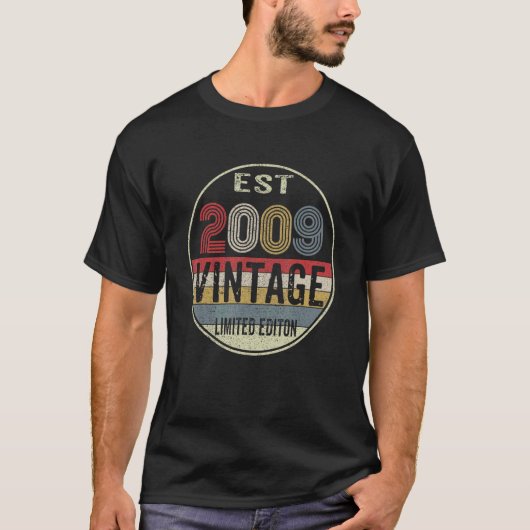 Est 2009ヴィンテージ2009 Edition 13誕生日 Tシャツ (正面)