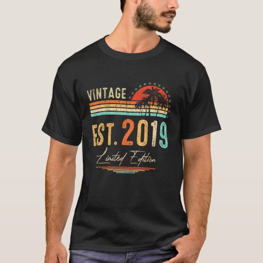 Est 2019 3歳の誕生日3歳 tシャツ (正面)