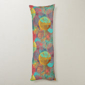 Ethereal黄金の花 – シームレスなフローラ調和 ボディピロー (裏面 (縦))