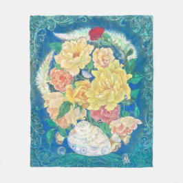 Ethereal Dove Bloom フリースブランケット