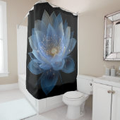 Ethereal Lotus Flower – ブルーブラックフローラ シャワーカーテン (インサイチュ)