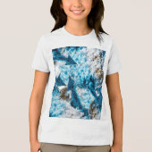 Ethereal Velocity: Geometric Cloud & Arrow Fusion トライブレンドＴシャツ (正面)