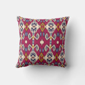 Ethnic ikat chevron pattern background Traditional クッション (裏面)
