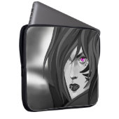 Étui motif guerrière aux yeux fuchsia ラップトップスリーブ (正面右)