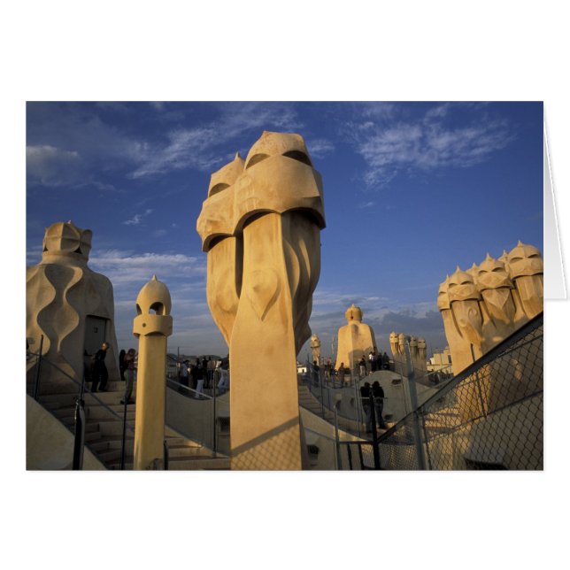 EU、スペイン、カタロニア、バルセロナ。アントニオ·ガウディ (正面横)