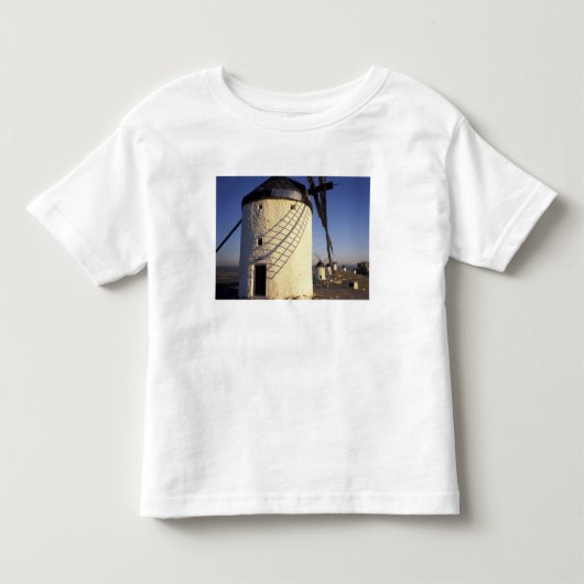 EU, スペイン, コンスエグラ, ラ・マンチャ。風車と トドラーTシャツ (正面)