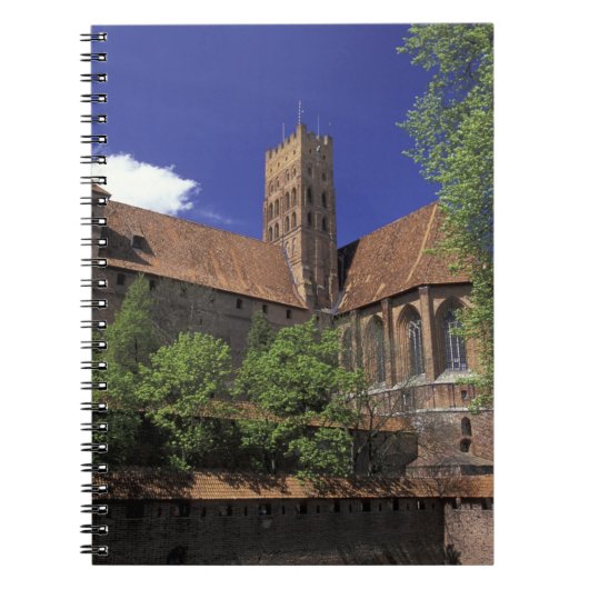 EU、ポーランド、ポメラニア、マルボルクヨーロッパ最大 ノートブック (正面)