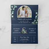 Eucalyptus Arch Photo Navy Blue QR Code Wedding 招待状 (内部)