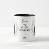 Eucalyptus Wreath Basset Hound Dog Monogram マグカップ (中央)