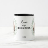Eucalyptus Wreath Bloodhound Dog Monogram マグカップ (中央)