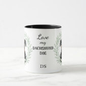 Eucalyptus Wreath Dachshund Dog Monogram マグカップ (中央)