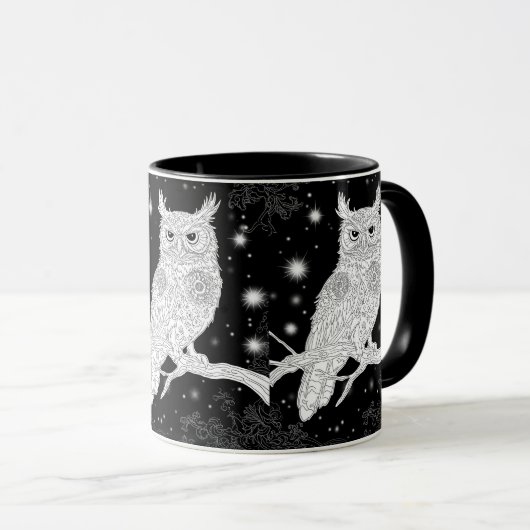 Eule mit Mandala im Winter unterm Sternenhimmel マグカップ (正面右)