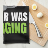 EV Elecを充電していた車が遅れてごめんおもしろい。 キッチンタオル (四つ折り)