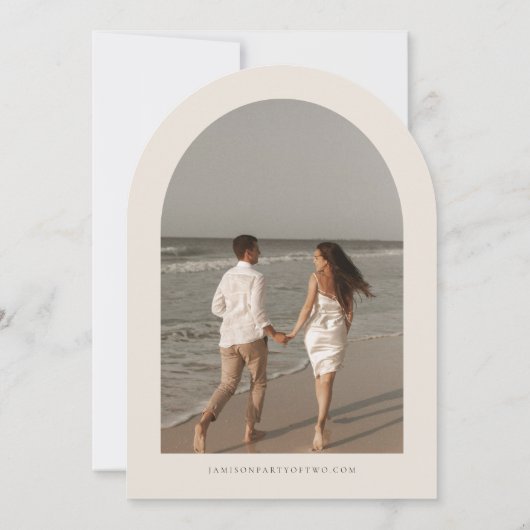 EVELYNスクリプモダントのアーチ日付の保存 招待状 (裏面)