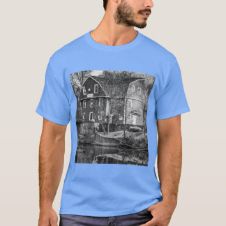 Evening At The OldEagle Mill 1x1 Monochrome Premiu Tシャツ