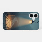 Evening Lamp Path iPhone 16ケース (裏面横)