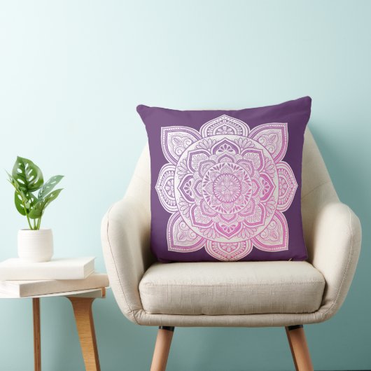 Everbloom Mandala Throw Pillow クッション (椅子)
