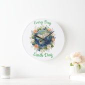 Every Day Earth Day Floral Wreath Earth ラージ壁時計 (ホーム)