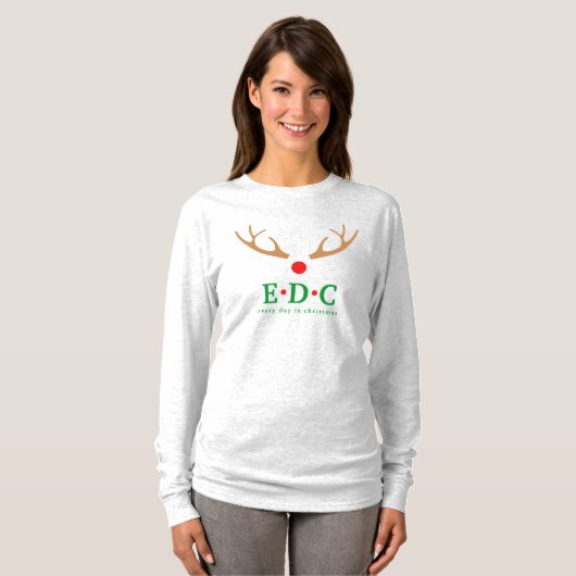 Every Day is Christmas Tシャツ (正面フル)