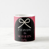 Everyday is Mothers Day Elegance Pink Bow Mug コーヒーマグカップ (中央)