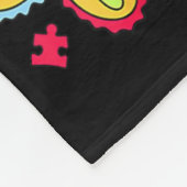 Everyone Communicates Differently Autism Awareness フリースブランケット (角)