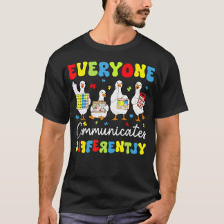 Everyone Communicates Differently Autism Tシャツ