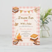 Everything S'more Fun Pink Baby Shower Gingham 招待状 (スタンド正面)