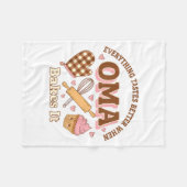 Everything Tastes Better When Oma Bakes It Mother' フリースブランケット (正面(横))