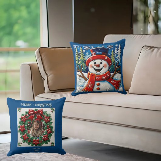 Excited Snowman Throw Pillow クッション