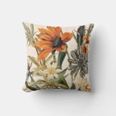 Exotic Flowers for Seasonal Home Decor クッション (正面)