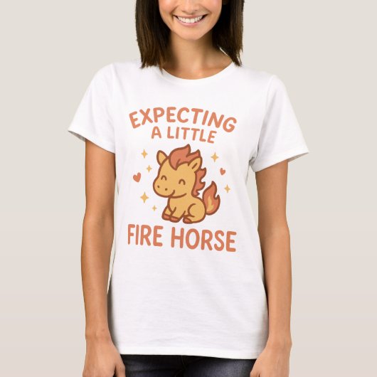 Expecting A Little Fire Horse Cute Maternity Tシャツ (正面)