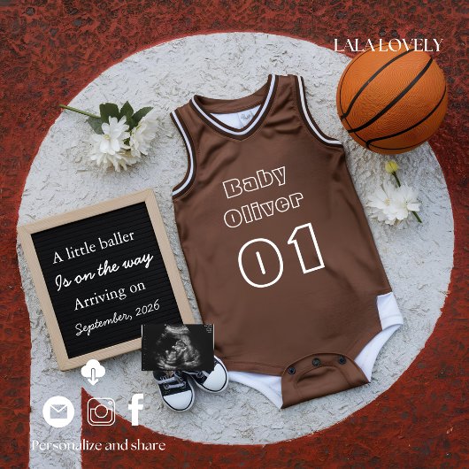 Expecting Baby Sports Pregnancy announcement card  案内状