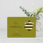 Expecting Mom Bee w/Glasses Pregnancy Announcement 招待状 (スタンド正面)