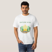 Explore Nature with Kids Mens TShirt Graphic Tシャツ (正面フル)