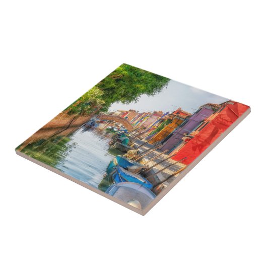 Explore the Vibrant Charm of Burano タイル (側面)