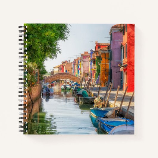 Explore the Vibrant Charm of Burano ノートブック (正面)