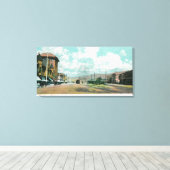 Exterior View of Berkeley StationBerkeley, CA キャンバスプリント (インサイチュ (ウッドフロア))