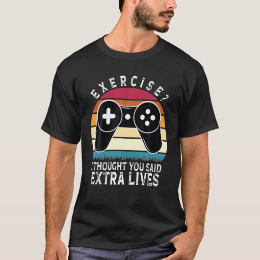 Extra Lives Funny Video Game Controller Retro Game Tシャツ (正面)