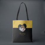 Eye-casing Heart Couple Gold and Black トートバッグ<br><div class="desc">Carry style and romance with this eye-casing heart couple tote bag in gold and black. Featuring a bold design,  it’s perfect for everyday use,  shopping,  or gifting. Durable and spacious,  it blends practicality with modern,  expressive fashion for a standout accessory.</div>